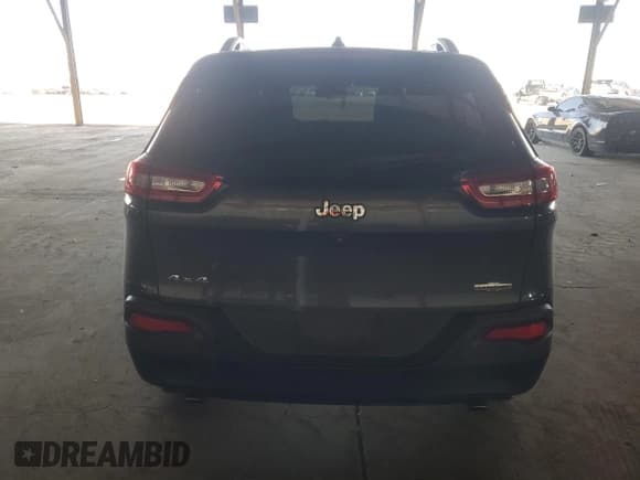 ✅ 2014 Jeep Cherokee Latitude • VIN: 1C4PJMCS3EW145439 • Lot: 89907745. Wystawiony na Copart z przebiegiem 146 950 mil. Bezpłatny archiwum sprzedaży aukcyjnych z USA i szczegółowy raport historii pojazdu na DreamBid. Zdjęcie 6.