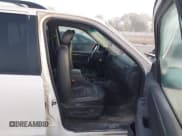 ✅ 2002 Ford Explorer Limited • VIN: 1FMZU75K92ZC78923 • Lot: 43232492. Wystawiony na IAAI z przebiegiem 235 210 mil. Bezpłatny archiwum sprzedaży aukcyjnych z USA i szczegółowy raport historii pojazdu na DreamBid. Zdjęcie 5.