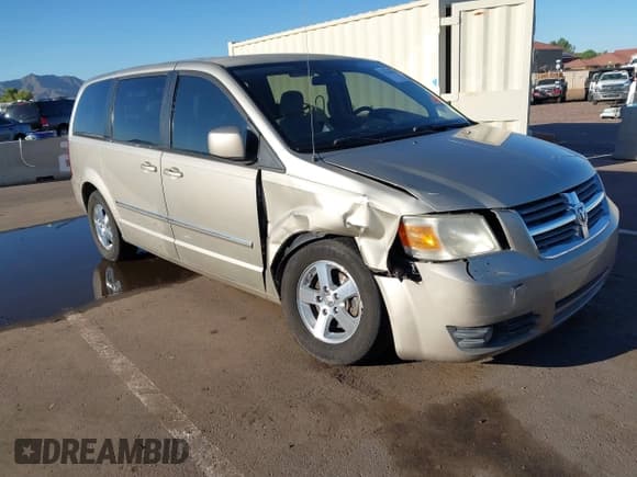 ✅ 2008 Dodge Grand Caravan SXT • VIN: 1D8HN54P48B136240 • Лот: 43348731. Опубликован ранее на IAAI с пробегом 143 410 миль. Бесплатный доступ к архиву аукционных продаж из США и подробный отчёт об истории автомобиля на DreamBid. Изображение 6.