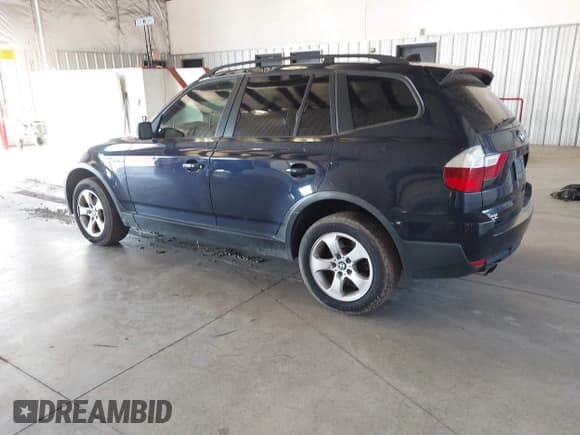 ✅ 2007 BMW X3 3.0si • VIN: WBXPC93477WJ00843 • Лот: 43824337. Опубликован ранее на IAAI с пробегом 182 732 миль. Бесплатный доступ к архиву аукционных продаж из США и подробный отчёт об истории автомобиля на DreamBid. Изображение 3.