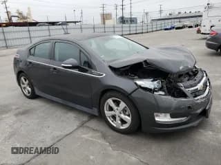 ✅ 2015 Chevrolet Volt • VIN: 1G1RC6E46FU135796 • Lot: 70375913. Wystawiony na Copart z przebiegiem 118 121 mil. Bezpłatny archiwum sprzedaży aukcyjnych z USA i szczegółowy raport historii pojazdu na DreamBid. Zdjęcie 4.