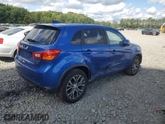 2017 Mitsubishi Outlander SE with VIN JA4AR3AW4HZ036841, listed as a Copart auction lot 70301925 with 80,019 mi miles and Salvage title. Bid and sale history available at DreamBid. Image 3.