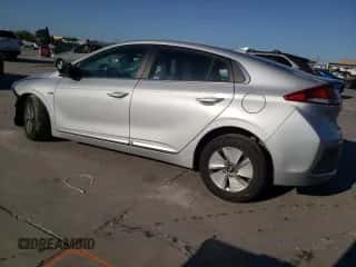 2020 Hyundai Ioniq SE с VIN KMHC75LC6LU242859, выставлен на аукционе Copart как лот 72403234 с пробегом 59 294 миль миль и Списание • Salvage title. История ставок и продаж доступна на DreamBid. Изображение 2.