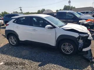 ✅ 2021 Hyundai Kona SE • VIN: KM8K1CAAXMU745718 • Лот: 62472814. Опубликован ранее на Copart с пробегом 50 602 миль. Бесплатный доступ к архиву аукционных продаж из США и подробный отчёт об истории автомобиля на DreamBid. Изображение 4.