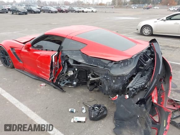 ✅ 2018 Chevrolet Corvette Z06 3LZ • VIN: 1G1YU2D64J5600017 • Lot: 43738256. Listed on IAAI with Not provided. Free auction sales archive from the USA and detailed vehicle history report at DreamBid. Image 3.