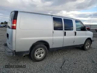 ✅ 2004 GMC Savana • VIN: 1GTFH15T041104161 • Lot: 81276544. Wystawiony na Copart z przebiegiem 361 663 mil. Bezpłatny archiwum sprzedaży aukcyjnych z USA i szczegółowy raport historii pojazdu na DreamBid. Zdjęcie 3.