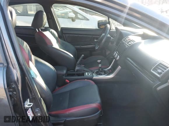 ✅ 2017 Subaru WRX STI Limited • VIN: JF1VA2Y65H9831501 • Lot: 43835453. Wystawiony na IAAI z przebiegiem 104 453 mil. Bezpłatny archiwum sprzedaży aukcyjnych z USA i szczegółowy raport historii pojazdu na DreamBid. Zdjęcie 5.