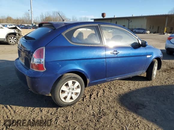 2010 Hyundai Accent GS z VIN KMHCM3AC1AU166934, wystawiony jako Copart lot #78869764 z przebiegiem 86 288 mil mil oraz Szkoda całkowita • Salvage title. Historia ofert i sprzedaży dostępna na DreamBid. Obrazek 3.