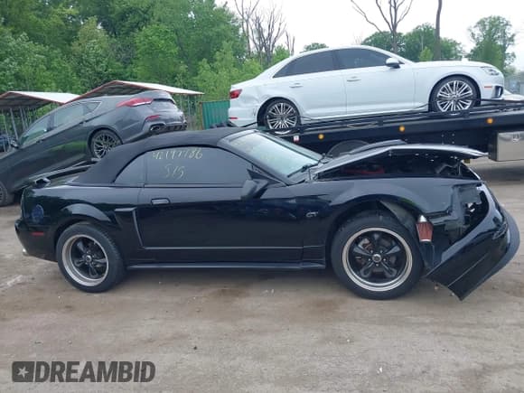 ✅ 2001 Ford Mustang GT Deluxe • VIN: 1FAFP45X11F258695 • Lot: 42197786. Listed on IAAI with 111,778 mi. Free auction sales archive from the USA and detailed vehicle history report at DreamBid. Image 13.