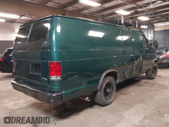 ✅ 2007 Ford Econoline Cargo Recreational • VIN: 1FTSS34L77DB18817 • Lot: 42220541. Wystawiony na IAAI z przebiegiem 85 790 mil. Bezpłatny archiwum sprzedaży aukcyjnych z USA i szczegółowy raport historii pojazdu na DreamBid. Zdjęcie 4.