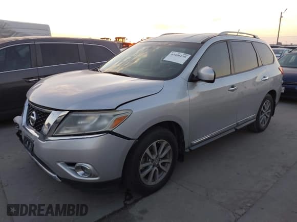 ✅ 2014 Nissan Pathfinder SL • VIN: 5N1AR2MN1EC643387 • Lot: 43400129. Wystawiony na IAAI z przebiegiem 166 860 mil. Bezpłatny archiwum sprzedaży aukcyjnych z USA i szczegółowy raport historii pojazdu na DreamBid. Zdjęcie 17.