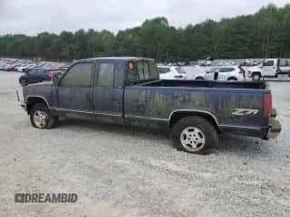 1993 Chevrolet Silverado 2500 z VIN 1GCFK29K4PE247281, wystawiony jako Copart lot #55082295 z przebiegiem 375 762 mil mil oraz Czysty tytuł • Clean title. Historia ofert i sprzedaży dostępna na DreamBid. Obrazek 2.