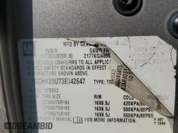 ✅ 2003 Chevrolet Silverado 2500HD LS • VIN: 1GCHK29U73E342647 • Lot: 78028314. Wystawiony na Copart z przebiegiem 285 675 mil. Bezpłatny archiwum sprzedaży aukcyjnych z USA i szczegółowy raport historii pojazdu na DreamBid. Zdjęcie 12.