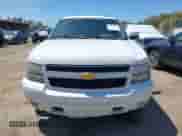 2014 Chevrolet Suburban LT z VIN 1GNSKJE70ER202460, wystawiony jako IAAI lot #42090452 z przebiegiem 181 450 mil mil oraz . Historia ofert i sprzedaży dostępna na DreamBid. Obrazek 12.