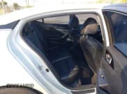 ✅ 2018 Nissan Maxima SV • VIN: 1N4AA6AP9JC408034 • Лот: 43514066. Опубликован ранее на IAAI с пробегом 111 647 миль. Бесплатный доступ к архиву аукционных продаж из США и подробный отчёт об истории автомобиля на DreamBid. Изображение 8.