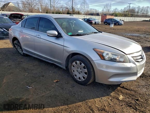 ✅ 2011 Honda Accord LX • VIN: 1HGCP2F3XBA055057 • Lot: 96170685. Listed on Copart with 209,634 mi. Free auction sales archive from the USA and detailed vehicle history report at DreamBid. Image 4.