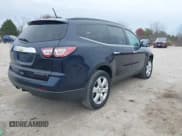 ✅ 2016 Chevrolet Traverse LT • VIN: 1GNKRGKD7GJ332374 • Lot: 43599056. Wystawiony na IAAI z przebiegiem 126 237 mil. Bezpłatny archiwum sprzedaży aukcyjnych z USA i szczegółowy raport historii pojazdu na DreamBid. Zdjęcie 4.