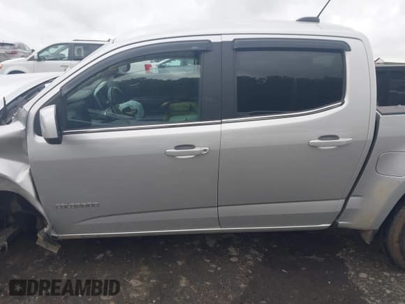 ✅ 2020 Chevrolet Colorado 4WD LT • VIN: 1GCGTCEN3L1202969 • Лот: 42445481. Опубликован ранее на IAAI с пробегом 198 030 миль. Бесплатный доступ к архиву аукционных продаж из США и подробный отчёт об истории автомобиля на DreamBid. Изображение 15.