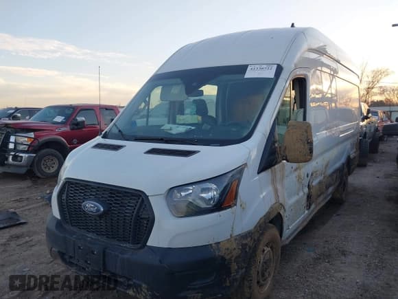 ✅ 2023 Ford Transit Cargo • VIN: 1FTBR3X89PKA82787 • Лот: 41330722. Опубликован ранее на IAAI с пробегом 76 536 миль. Бесплатный доступ к архиву аукционных продаж из США и подробный отчёт об истории автомобиля на DreamBid. Изображение 2.