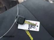 ✅ 2018 Nissan Versa SV • VIN: 3N1CN7AP4JL824576 • Lot: 42981175. Wystawiony na IAAI z przebiegiem 111 132 mil. Bezpłatny archiwum sprzedaży aukcyjnych z USA i szczegółowy raport historii pojazdu na DreamBid. Zdjęcie 11.