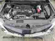 2021 Toyota Camry LE z VIN 4T1C11BK6MU031519, wystawiony jako Copart lot #58719215 z przebiegiem 70 523 mil mil oraz Szkoda całkowita • Salvage title. Historia ofert i sprzedaży dostępna na DreamBid. Obrazek 11.