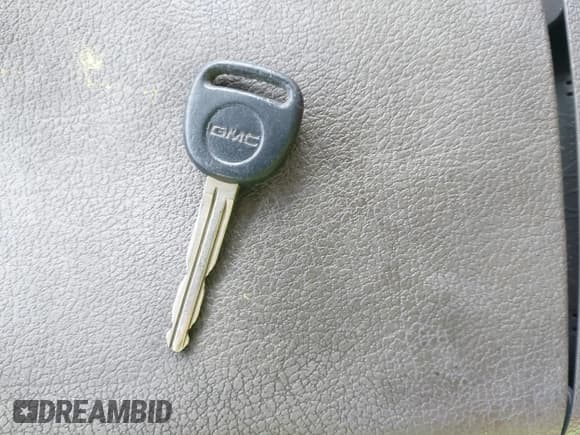 ✅ 2005 GMC Canyon SL Z85 • VIN: 1GTCS198758124006 • Лот: 42479296. Опубликован ранее на IAAI с пробегом 209 245 миль. Бесплатный доступ к архиву аукционных продаж из США и подробный отчёт об истории автомобиля на DreamBid. Изображение 11.