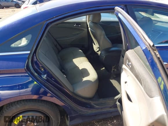 ✅ 2011 Hyundai Sonata Limited • VIN: 5NPEC4AC5BH216736 • Lot: 43529034. Listed on IAAI with 187,797 mi. Free auction sales archive from the USA and detailed vehicle history report at DreamBid. Image 8.