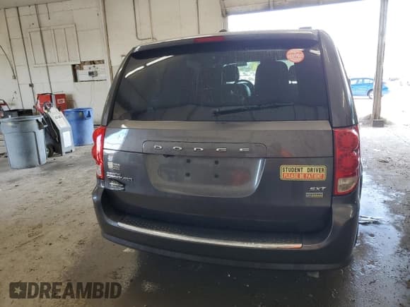 ✅ 2018 Dodge Grand Caravan SXT • VIN: 2C4RDGCG6JR264800 • Lot: 86268755. Listed on Copart with 102,551 mi. Free auction sales archive from the USA and detailed vehicle history report at DreamBid. Image 6.