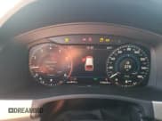 ✅ 2018 Volkswagen Atlas SEL Premium • VIN: 1V2NR2CA5JC502416 • Lot: 89901785. Listed on Copart with 170,649 mi. Free auction sales archive from the USA and detailed vehicle history report at DreamBid. Image 9.