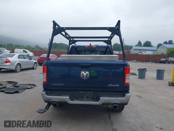 ✅ 2021 Ram 1500 Big Horn • VIN: 1C6SRFBT4MN736576 • Lot: 42617567. Wystawiony na IAAI z przebiegiem 55 818 mil. Bezpłatny archiwum sprzedaży aukcyjnych z USA i szczegółowy raport historii pojazdu na DreamBid. Zdjęcie 16.