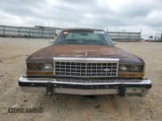 ✅ 1984 Ford Crown Victoria • VIN: 1FABP43F9EZ100926 • Лот: 65510195. Опубликован ранее на Copart с пробегом 92 028 миль. Бесплатный доступ к архиву аукционных продаж из США и подробный отчёт об истории автомобиля на DreamBid. Изображение 5.