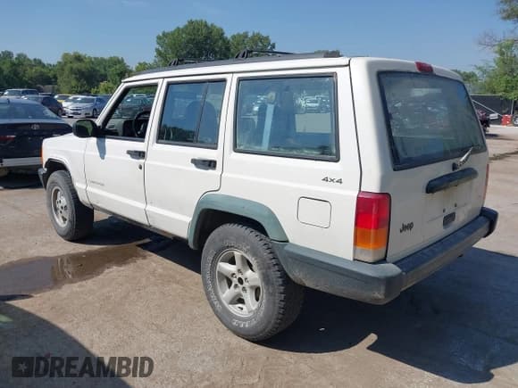 ✅ 1997 Jeep Cherokee Sport • VIN: 1J4FJ68S5VL605552 • Lot: 43056346. Wystawiony na IAAI z przebiegiem 192 834 mil. Bezpłatny archiwum sprzedaży aukcyjnych z USA i szczegółowy raport historii pojazdu na DreamBid. Zdjęcie 3.