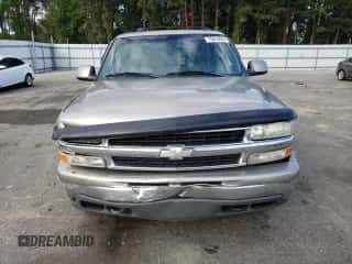 2002 Chevrolet Suburban LS z VIN 3GNFK16Z02G210488, wystawiony jako Copart lot #75819804 z przebiegiem 278 873 mil mil oraz Szkoda całkowita • Salvage title. Historia ofert i sprzedaży dostępna na DreamBid. Obrazek 5.