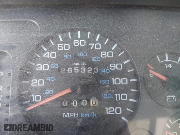 ✅ 1997 Dodge 1500 • VIN: 1B7HC13Y7VJ557362 • Lot: 42334661. Wystawiony na IAAI z przebiegiem 265 323 mil. Bezpłatny archiwum sprzedaży aukcyjnych z USA i szczegółowy raport historii pojazdu na DreamBid. Zdjęcie 7.