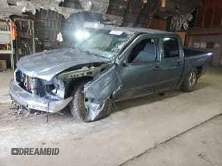 ✅ 2006 Chevrolet Colorado 1LT • VIN: 1GCCS136568265763 • Лот: 71056105. Опубликован ранее на Copart с пробегом 171 807 миль. Бесплатный доступ к архиву аукционных продаж из США и подробный отчёт об истории автомобиля на DreamBid. Изображение 1.