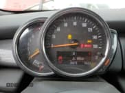 ✅ 2021 MINI Convertible Cooper • VIN: WMWWJ3C01M3M67417 • Лот: 53140225. Опубликован ранее на Copart с пробегом 26 673 миль. Бесплатный доступ к архиву аукционных продаж из США и подробный отчёт об истории автомобиля на DreamBid. Изображение 9.