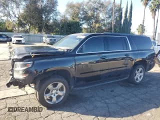 ✅ 2017 Chevrolet Suburban LT • VIN: 1GNSCHKC0HR174168 • Lot: 92517245. Wystawiony na Copart z przebiegiem 241 318 mil. Bezpłatny archiwum sprzedaży aukcyjnych z USA i szczegółowy raport historii pojazdu na DreamBid. Zdjęcie 1.