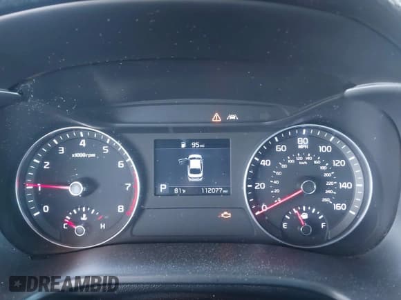 ✅ 2021 Kia Forte LXS • VIN: 3KPF24AD4ME304832 • Lot: 43526030. Wystawiony na IAAI z przebiegiem 112 077 mil. Bezpłatny archiwum sprzedaży aukcyjnych z USA i szczegółowy raport historii pojazdu na DreamBid. Zdjęcie 7.