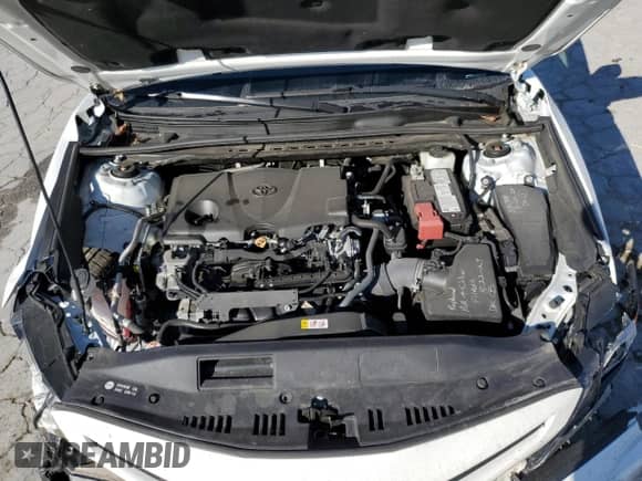 2022 Toyota Camry SE z VIN 4T1G11AK1NU666409, wystawiony jako Copart lot #70895345 z przebiegiem 109 652 mil mil oraz Szkoda całkowita • Salvage title. Historia ofert i sprzedaży dostępna na DreamBid. Obrazek 11.