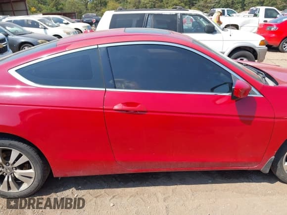 ✅ 2012 Honda Accord EX-L • VIN: 1HGCS1B86CA018647 • Lot: 43189945. Wystawiony na IAAI z przebiegiem 307 061 mil. Bezpłatny archiwum sprzedaży aukcyjnych z USA i szczegółowy raport historii pojazdu na DreamBid. Zdjęcie 13.