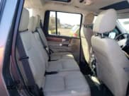 ✅ 2016 Land Rover LR4 • VIN: SALAC2V63GA825645 • Лот: 44063484. Опубликован ранее на Copart с пробегом 67 406 миль. Бесплатный доступ к архиву аукционных продаж из США и подробный отчёт об истории автомобиля на DreamBid. Изображение 11.