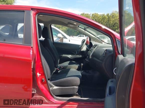 ✅ 2014 Nissan Note S Plus • VIN: 3N1CE2CP2EL371810 • Lot: 43120438. Wystawiony na IAAI z przebiegiem 205 009 mil. Bezpłatny archiwum sprzedaży aukcyjnych z USA i szczegółowy raport historii pojazdu na DreamBid. Zdjęcie 5.