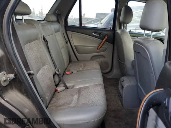 2007 Saturn VUE V6 z VIN 5GZCZ534X7S865182, wystawiony jako Copart lot #43450535 z przebiegiem 195 547 mil mil oraz Czysty tytuł • Clean title. Historia ofert i sprzedaży dostępna na DreamBid. Obrazek 11.