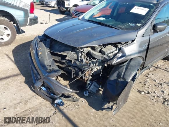 ✅ 2013 Ford Escape SE • VIN: 1FMCU9GX0DUB21744 • Lot: 43673366. Wystawiony na IAAI z przebiegiem 120 433 mil. Bezpłatny archiwum sprzedaży aukcyjnych z USA i szczegółowy raport historii pojazdu na DreamBid. Zdjęcie 6.