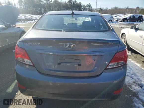 ✅ 2015 Hyundai Accent GLS • VIN: KMHCT4AE9FU896091 • Лот: 42684844. Опубликован ранее на Copart с пробегом 121 316 миль. Бесплатный доступ к архиву аукционных продаж из США и подробный отчёт об истории автомобиля на DreamBid. Изображение 6.