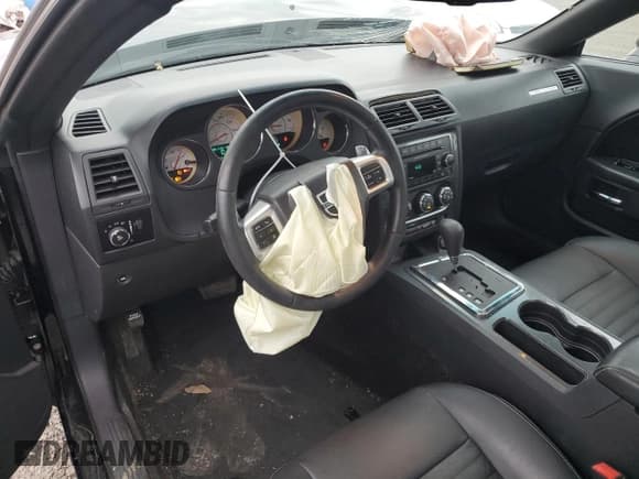 ✅ 2012 Dodge Challenger SXT • VIN: 2C3CDYAG7CH208795 • Lot: 86140684. Wystawiony na Copart z przebiegiem 58 937 mil. Bezpłatny archiwum sprzedaży aukcyjnych z USA i szczegółowy raport historii pojazdu na DreamBid. Zdjęcie 8.