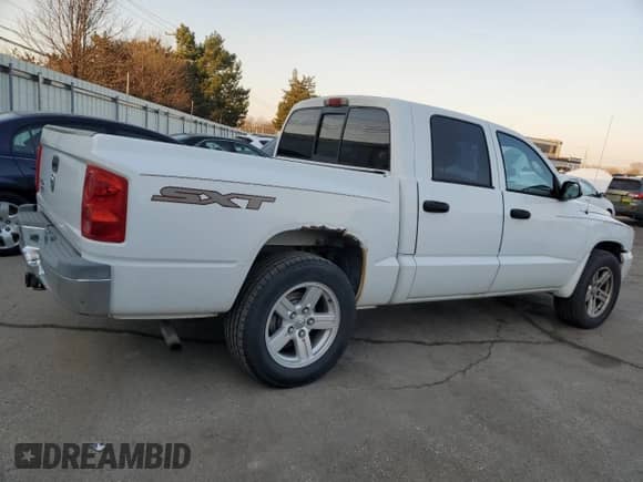2007 Dodge Dakota ST with VIN 1D7HW28K47S271179, listed as a Copart auction lot 48611705 with 112,079 mi miles and Clean title. Bid and sale history available at DreamBid. Image 3.
