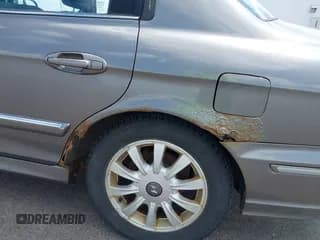 ✅ 2004 Hyundai Sonata GLS • VIN: KMHWF35H94A982759 • Lot: 42478790. Wystawiony na IAAI z przebiegiem 217 571 mil. Bezpłatny archiwum sprzedaży aukcyjnych z USA i szczegółowy raport historii pojazdu na DreamBid. Zdjęcie 6.