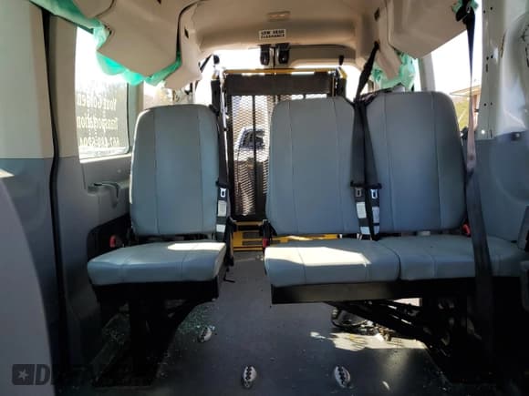 ✅ 2016 Ford Transit • VIN: 1FDZX2CG3GKB41341 • Lot: 50385075. Wystawiony na Copart z przebiegiem 252 009 mil. Bezpłatny archiwum sprzedaży aukcyjnych z USA i szczegółowy raport historii pojazdu na DreamBid. Zdjęcie 10.