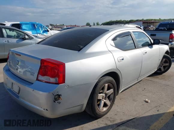2009 Dodge Charger SXT с VIN 2B3KA33V69H509180, выставлен на аукционе IAAI как лот 43107471 с пробегом 161 855 миль миль и . История ставок и продаж доступна на DreamBid. Изображение 4.